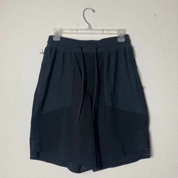 lululemon athletica Other - Lululemon Men’s In the Key Short 10" Linerless Sz Small